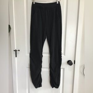 Alo Yoga Black Soft Sculpt Ruched Sides Pant Sz M Medium